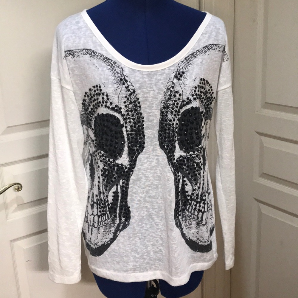 187 Inc. White Long Sleeved Shirt w/Blk Skulls M